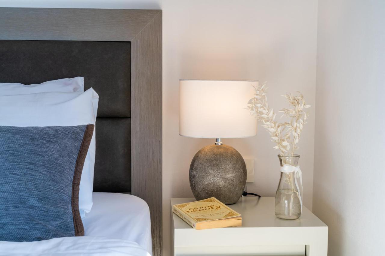 Crown - Emerald 1 Bd *