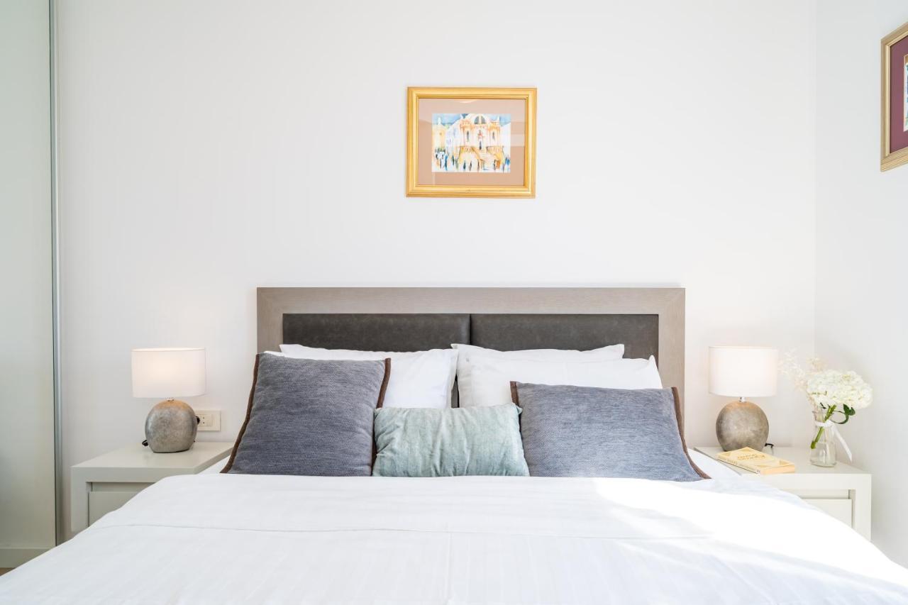 Crown - Emerald 1 Bd